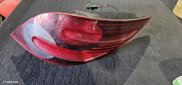 2010 MERCEDES R CLASS RIGHT TAILLIGHT