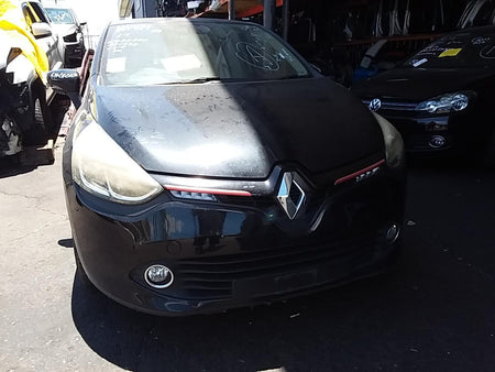 Now Dismantling 2015 Renault Clio Expression