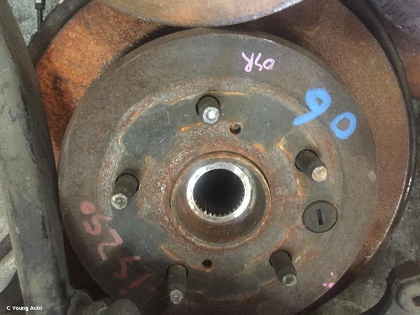 2006 LEXUS IS250/IS250C RIGHT REAR HUB ASSEMBLY
