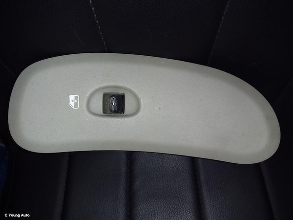 2002 CHRYSLER VOYAGER PWR DR WIND SWITCH