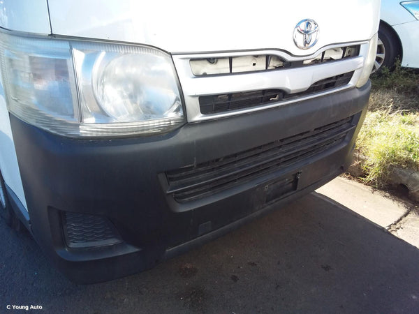 2011 TOYOTA HIACE GRILLE