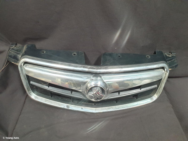 2010 HOLDEN CRUZE GRILLE