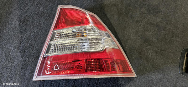 2010 FORD FOCUS RIGHT TAILLIGHT