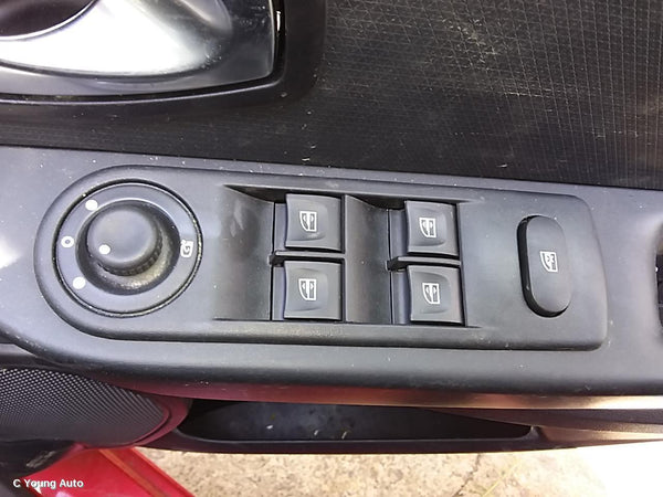 2016 RENAULT CLIO PWR DR WIND SWITCH
