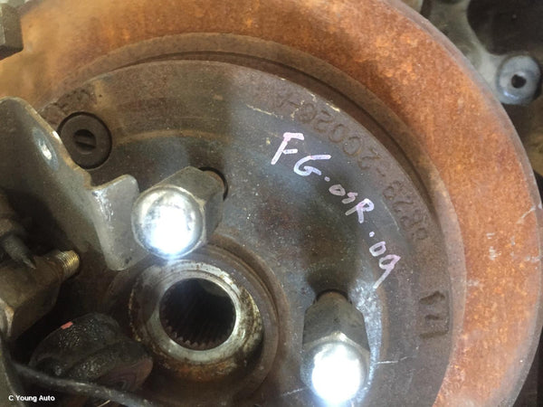 2009 FORD FALCON RIGHT FRONT HUB ASSEMBLY