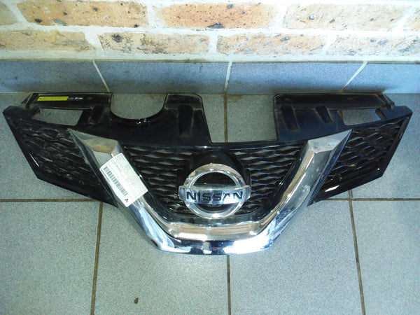 2016 NISSAN XTRAIL GRILLE
