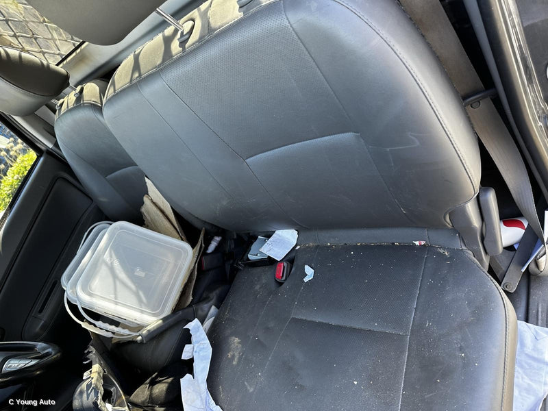 2015 TOYOTA HILUX FRONT SEAT